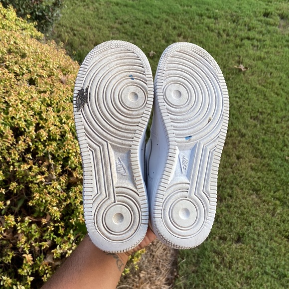 Nike Air Force 1 Low Size 5.5Y Triple White Kid’s Sneakers - Picture 13 of 13